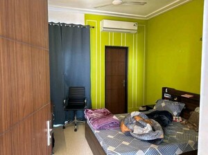 Room in 3 BHK Apartment at Puri Diplomatic Greens Phase I, Sector 111 – for Sale