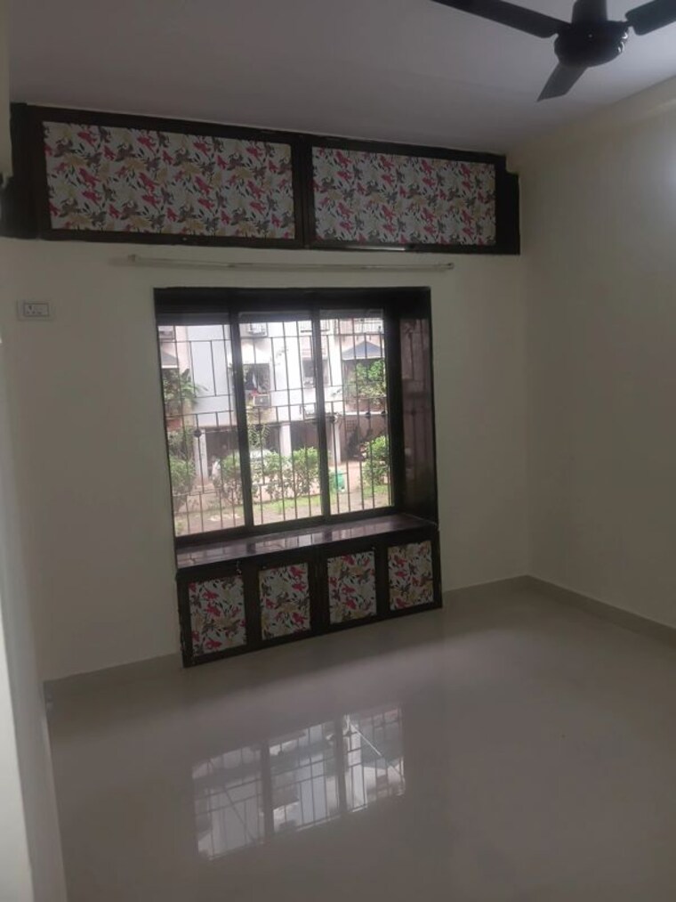 Room, new madha colony 2 Bedroom 600 Sq.Ft. Apartment In New Madha Colony Mumbai 10581273