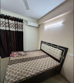 Bedroom in 3 BHK Apartment at Vip Road – for Rent