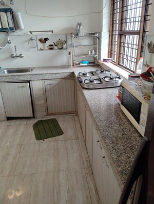 Team Area in 1 BHK Builder Floor at Sector 9 – for Rent