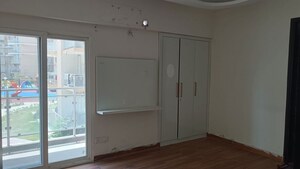 Room in 3 BHK Apartment at Samridhi Luxuriya Avenue, Sector 150 – for Rent