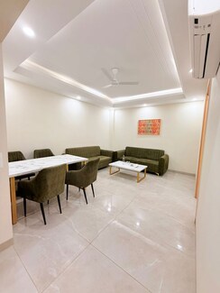 2 BHK Apartment For Rent in Unitech Uniworld Gardens 2