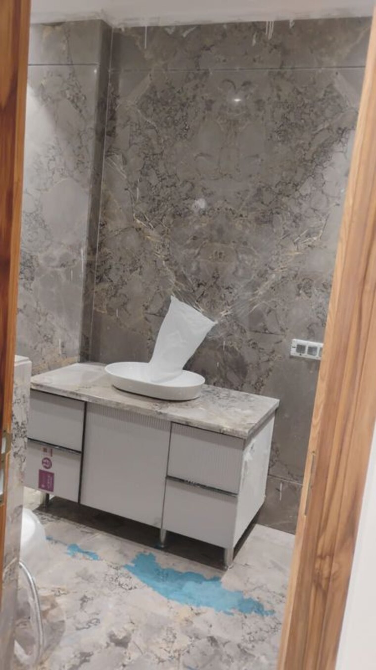 Balcony, new gurgaon 4 Bedroom 400 Sq.Yd. Builder Floor In New Gurgaon Gurgaon 10581294