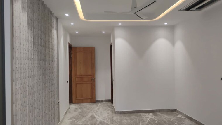 Room, new gurgaon 4 Bedroom 400 Sq.Yd. Builder Floor In New Gurgaon Gurgaon 10581294