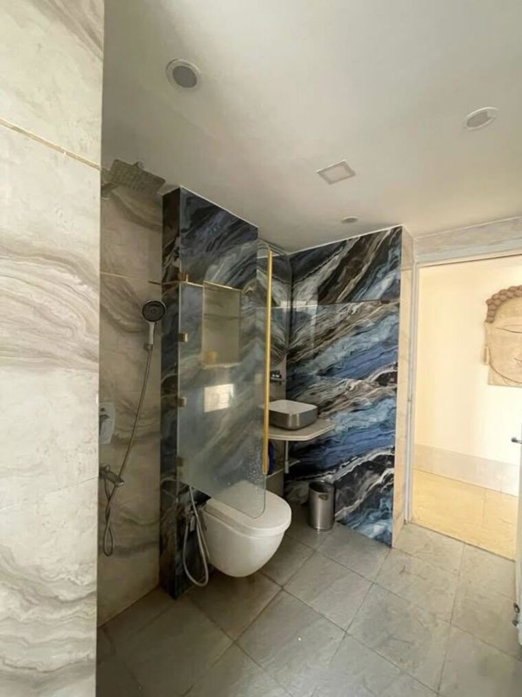 Bathroom, dlf-new-town-heights-town-houses 3.5 Bedroom 1930 Sq.Ft. Apartment In Sector 86 Gurgaon 10581292