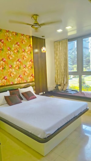 Bedroom in 3 BHK Apartment at Oberoi Exquisite Goregaon, Goregaon East – for Rent