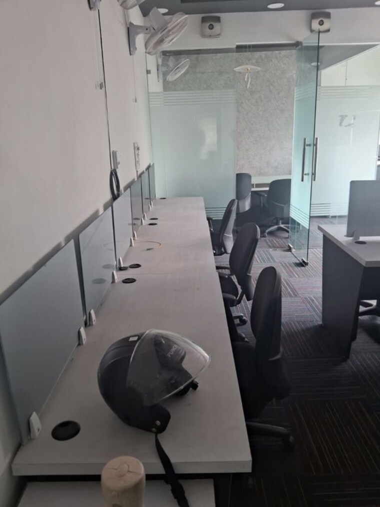 Team Area, sector 1 Commercial Office Space 1000 Sq.Ft. In Sector 1 Noida 10581306