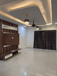 3.5 BHK + Prayer Room,Study Room,Extra Room Apartment For Rent in Sobha Palm Courts