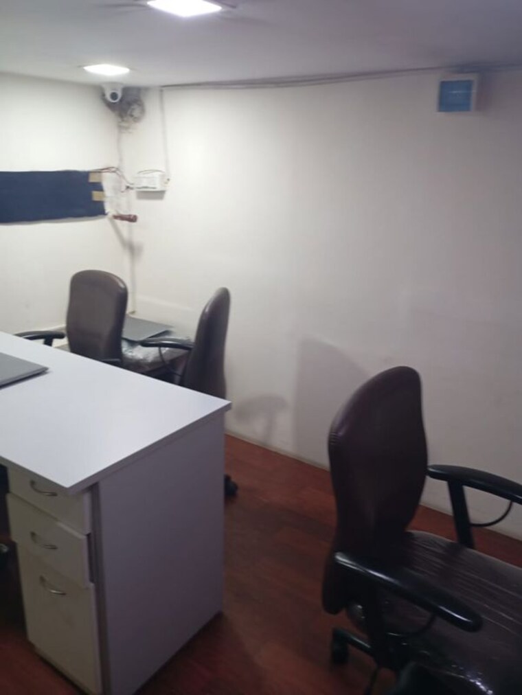 Team Area, haware-fantasia Commercial Office Space 265 Sq.Ft. In Vashi Sector 28 Navi Mumbai 10581322