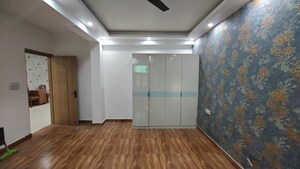 Room in 2.5 BHK Villa at Wave Galleria, Wave City – for Sale