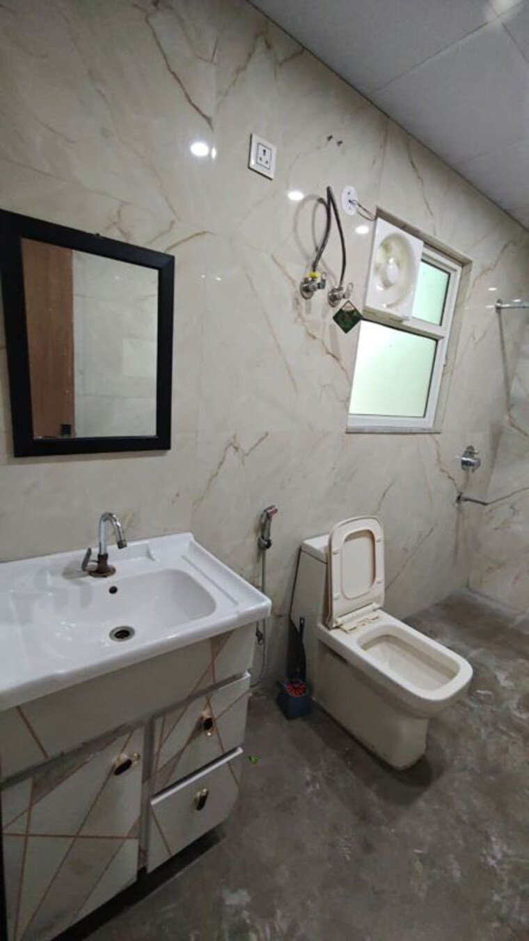 Bathroom, wave-galleria 2.5 Bedroom 1215 Sq.Ft. Villa In Wave City Ghaziabad 10581324