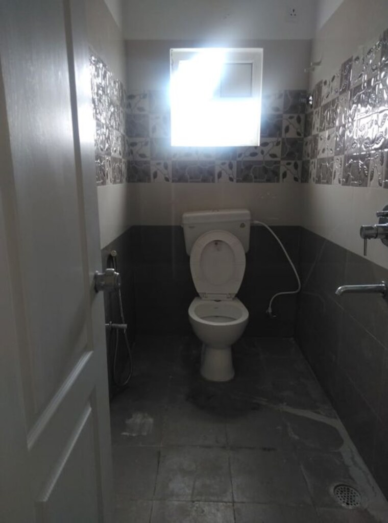 Bathroom, neeraj-apartments-as-rao-nagar 2 Bedroom 1920 Sq.Ft. Apartment In A S Rao Nagar Hyderabad 10581360