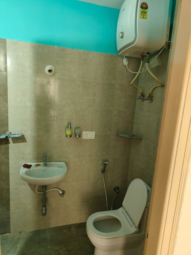 Bathroom, jupiter-homes 2 Bedroom 990 Sq.Ft. Apartment In Hoskote Bangalore 10581315