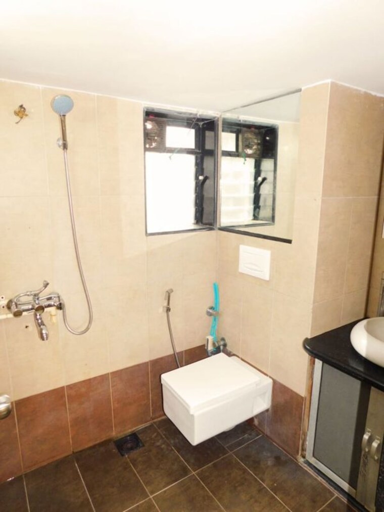 Bathroom, vasant-valley-complex 2 Bedroom 780 Sq.Ft. Apartment In Malad East Mumbai 10581414