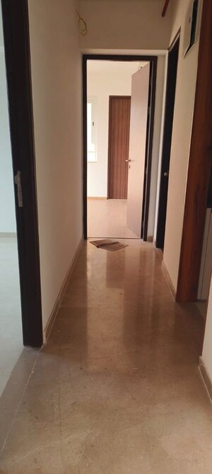 Building Lobby in 3.5 BHK Apartment at Indiabulls One Indiabulls, Pokhran Road No Two – for Rent