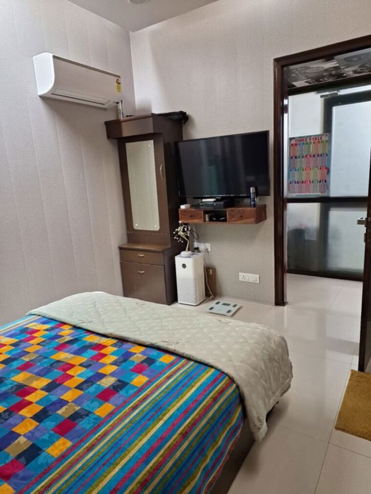 Bedroom, vipul-world-floors 3 Bedroom 1850 Sq.Ft. Builder Floor In Sector 48 Gurgaon 10581480