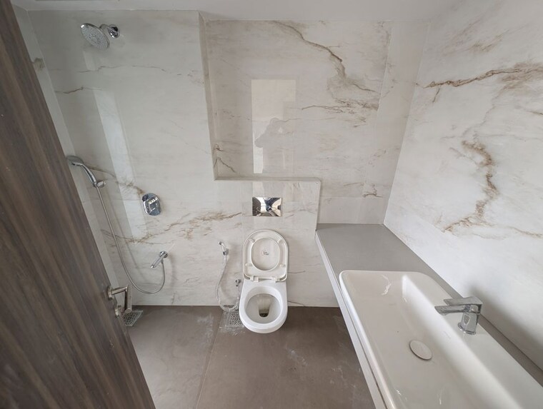 Bathroom, hubtown-seasons 3 Bedroom 1050 Sq.Ft. Apartment In Chembur Mumbai 10581479