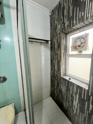 Washroom in 3 BHK Builder Floor at Naraina – for Rent