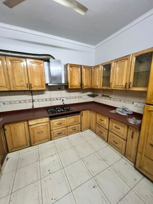 Kitchen in 3 BHK Builder Floor at Naraina – for Rent