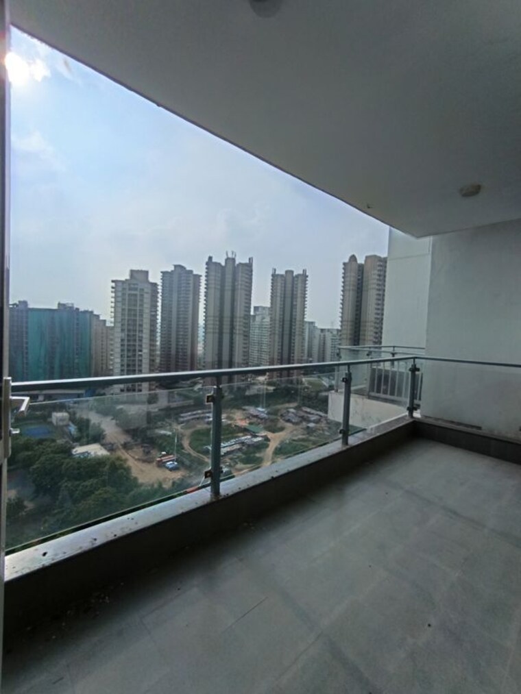 Balcony, m3m-escala 3.5 Bedroom 1950 Sq.Ft. Apartment In Sector 70a Gurgaon 10581499