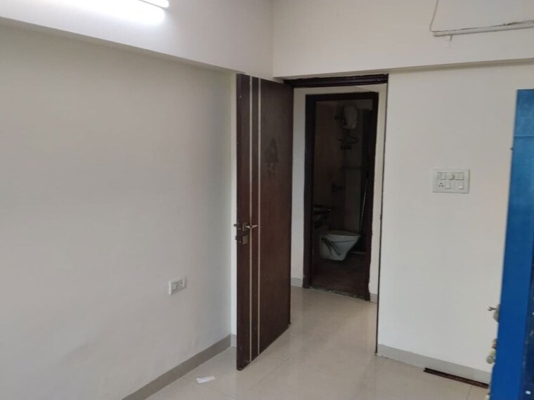 Room, adhiraj-gardens 3 Bedroom 1000 Sq.Ft. Apartment In Kharghar Navi Mumbai 10581500