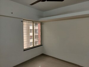 Room in 2.5 BHK Apartment at Aswani Green Valley, Wakad – for Rent