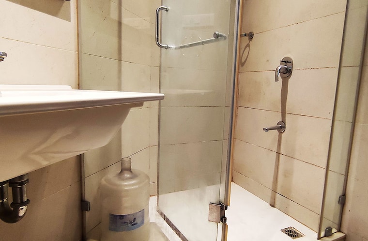 Bathroom, hinjewadi phase 3 Pg For Girls In Hinjewadi Phase 3 10581516