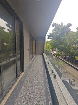Balcony in 4 BHK Builder Floor at Sector 43 – for Rent