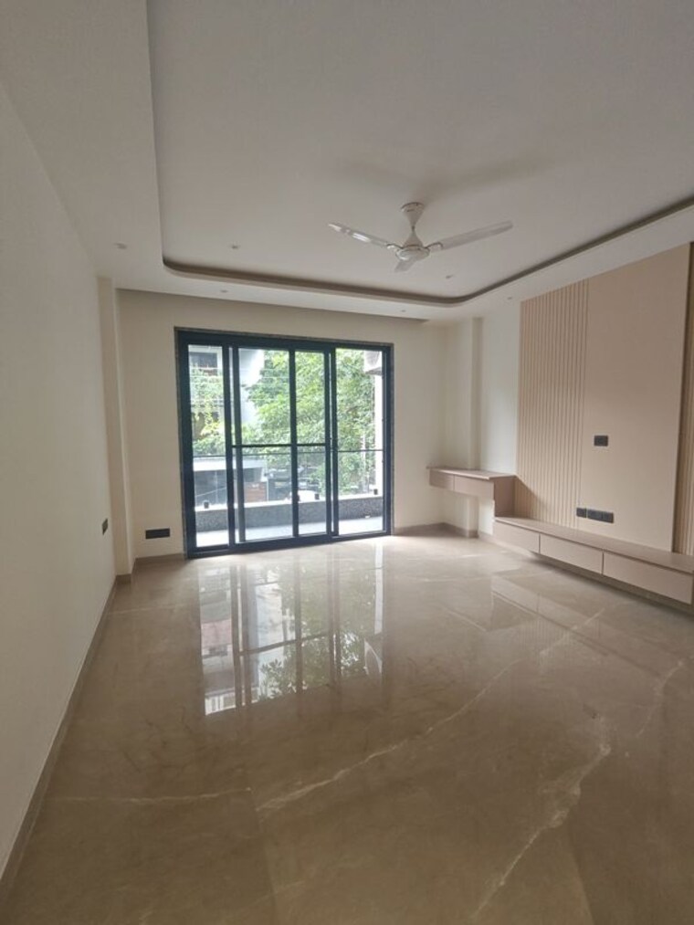 Room, sector 43 4 Bedroom 300 Sq.Yd. Builder Floor In Sector 43 Gurgaon 10581518