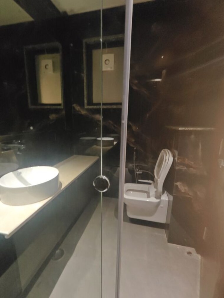 Team Area, sector 43 4 Bedroom 300 Sq.Yd. Builder Floor In Sector 43 Gurgaon 10581518