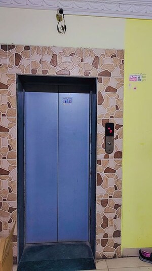 Lift in 3 BHK Apartment at Nirupam Royal Palms Apartments, Baghmugalia – for Rent
