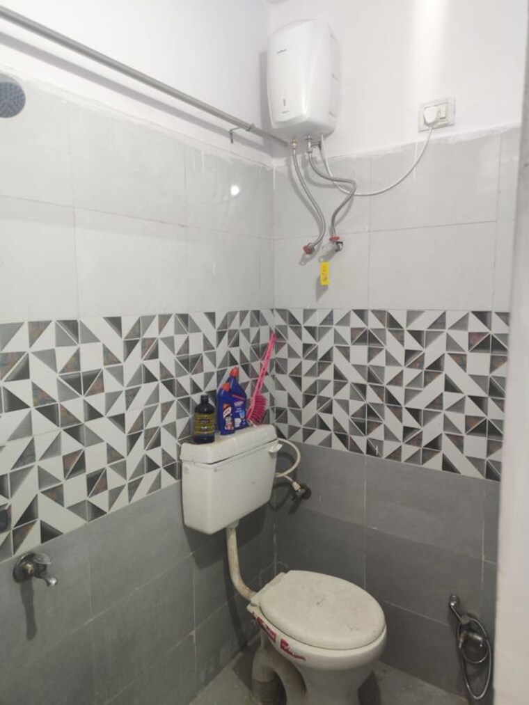 Attached Bathroom, nirupam-royal-palms-apartments 3 Bedroom 1200 Sq.Ft. Apartment In Baghmugalia Bhopal 10550118