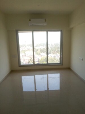Room in 3 BHK Apartment at Ruparel Orion, Chembur – for Rent
