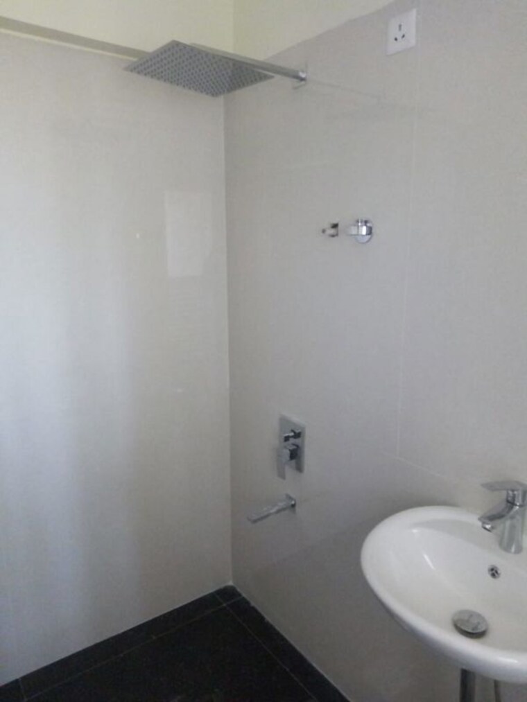 Bathroom, ruparel-orion 3 Bedroom 955 Sq.Ft. Apartment In Chembur Mumbai 10581524