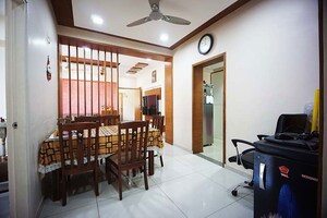 Room in 3 BHK Apartment at Shela – for Sale