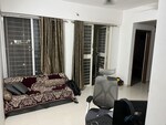 2 BHK 950 Sq.Ft. Apartment in Little Earth Apartments