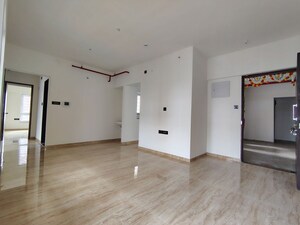 Room in 3 BHK Apartment at VTP Beaumonde, Kharadi – for Rent