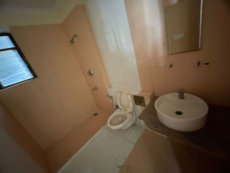 Bathroom, kukreja-estate 2 Bedroom 700 Sq.Ft. Apartment In Chembur Mumbai 10581592