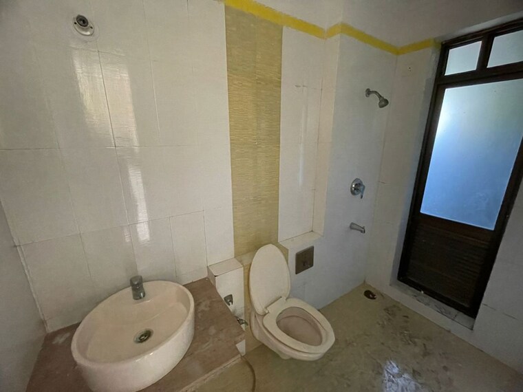 Bathroom, kukreja-estate 2 Bedroom 700 Sq.Ft. Apartment In Chembur Mumbai 10581592