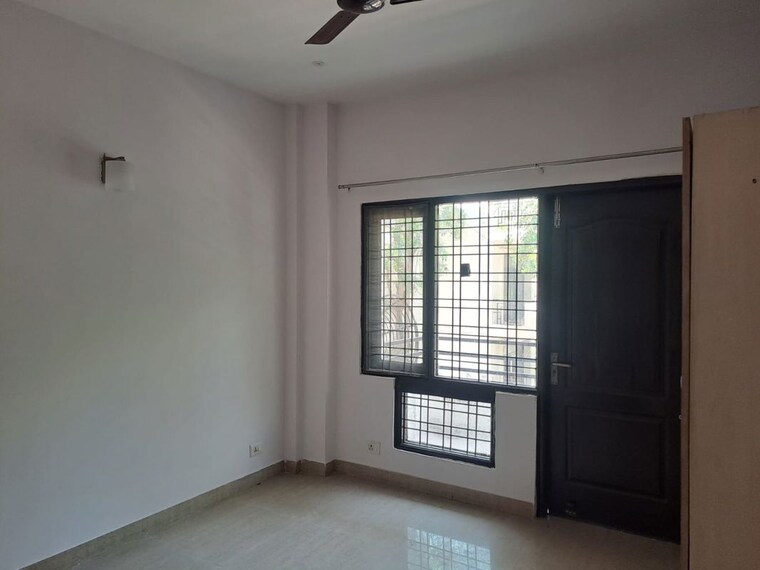 Room, ardee-city 3 Bedroom 1500 Sq.Ft. Builder Floor In Sector 52 Gurgaon 10581601