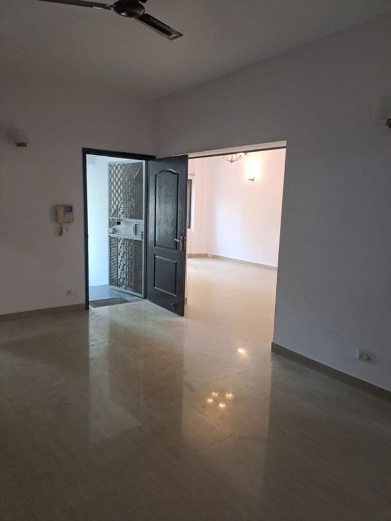 Room, ardee-city 3 Bedroom 1500 Sq.Ft. Builder Floor In Sector 52 Gurgaon 10581601
