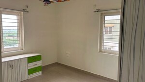 Room in  Apartment at Aparna HillPark Lake Breeze, Chanda Nagar – for Rent