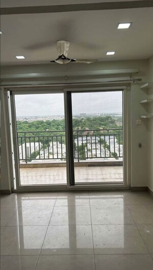 Room in  Apartment at Aparna HillPark Lake Breeze, Chanda Nagar – for Rent