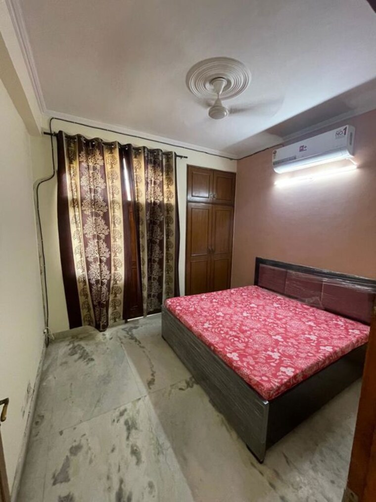 Bedroom, ardee-city 3.5 Bedroom 1575 Sq.Ft. Builder Floor In Sector 52 Gurgaon 10581633