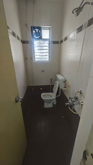 Team Area in 2 BHK Apartment at Chintamani Apartment, Baner – for Rent
