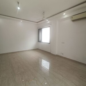 Room in 2 BHK Builder Floor at Sector 15 – for Rent