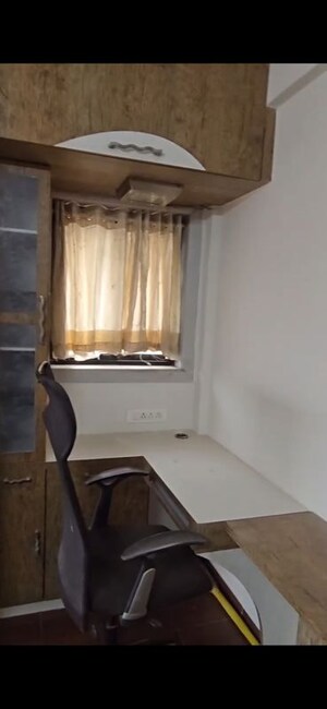 Team Area in 2 BHK Apartment at Damodar Park Apartment, Ghatkopar West – for Rent