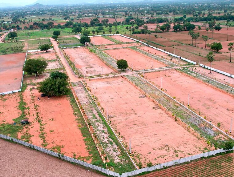 Garden, choutuppal  100 Sq.Yd. Plot In Choutuppal Hyderabad 10581609