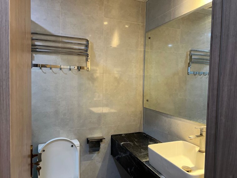 Bathroom, dlf cyber city Pg For Boys & Girls In Dlf Cyber City 10581729
