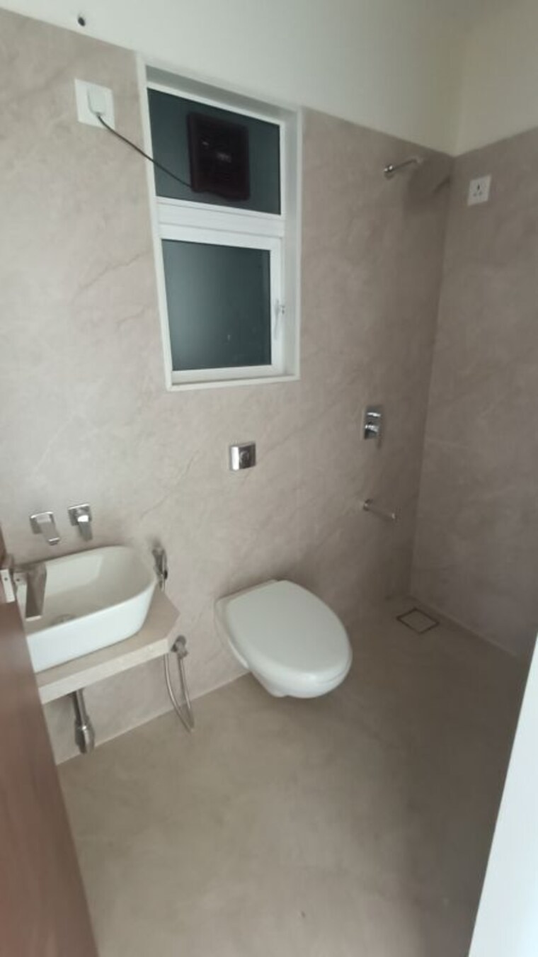 Bathroom, lotus-signature 1 Bedroom 456 Sq.Ft. Apartment In Andheri West Mumbai 10581737